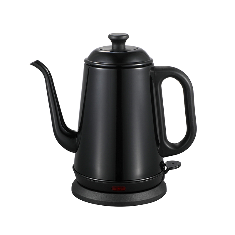 How does a smart coffee kettle achieve personalized brewing settings?